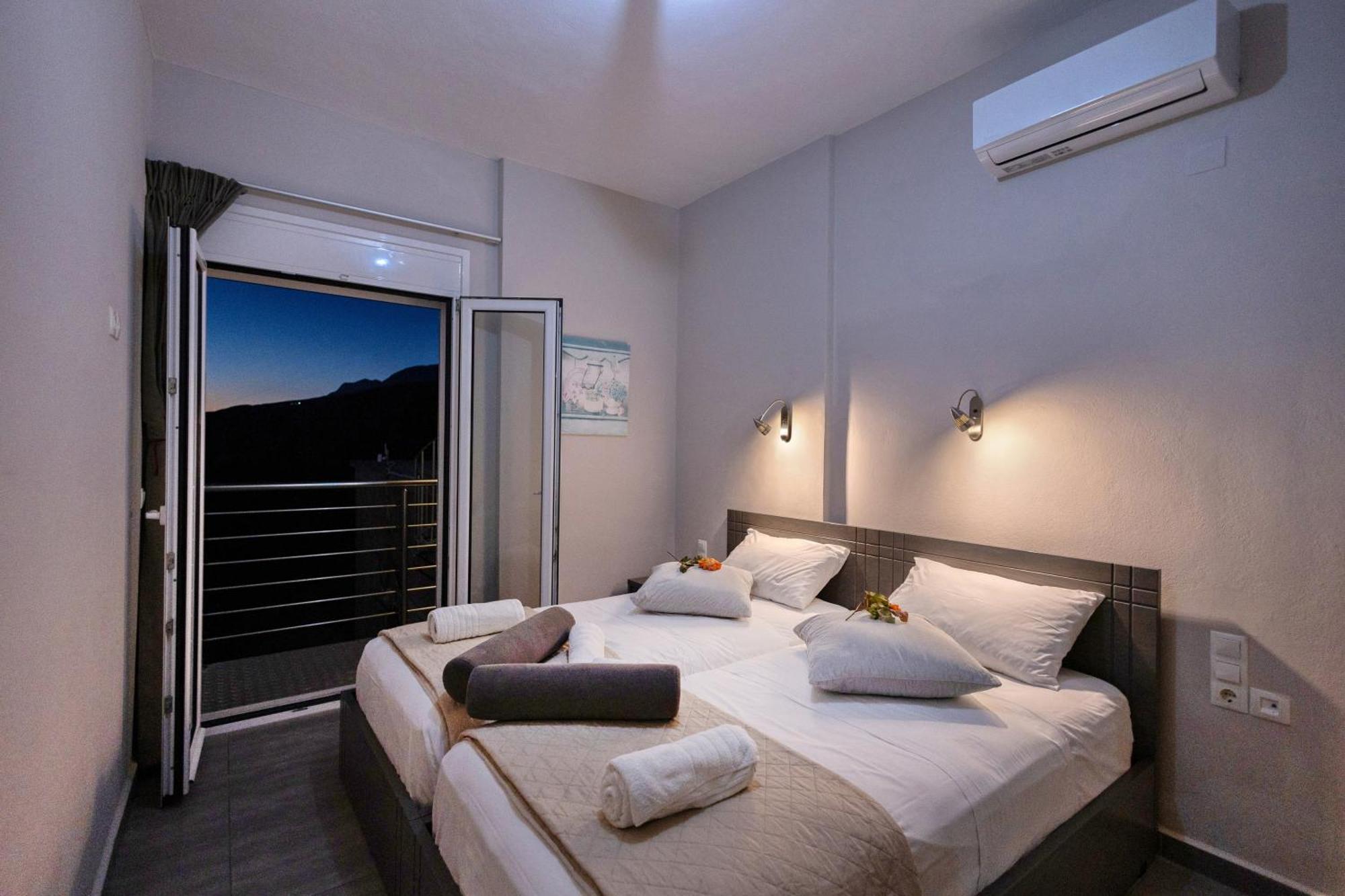 Akrotiri Panorama- Luxury Rental Apartments With Sea View Rodakino Exteriér fotografie